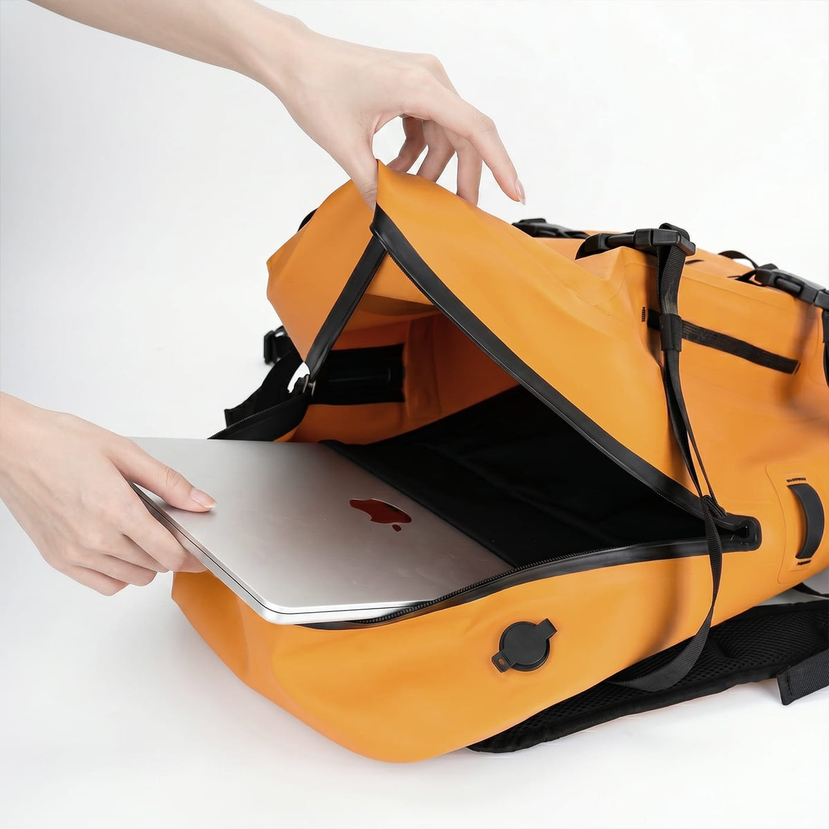 RIVONOVA WATERPROOF BACKPACK 30L